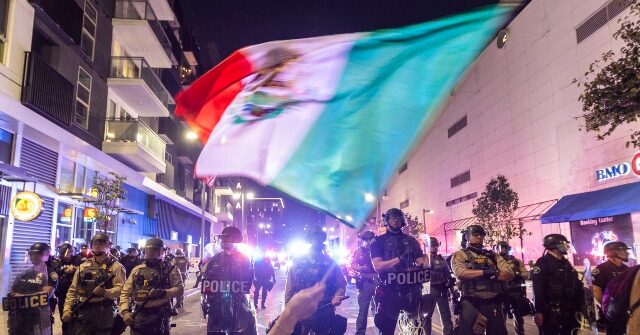 Thieves in Los Angeles Steal iPhones Only to Discover They Are Locked by Apple's Security Features