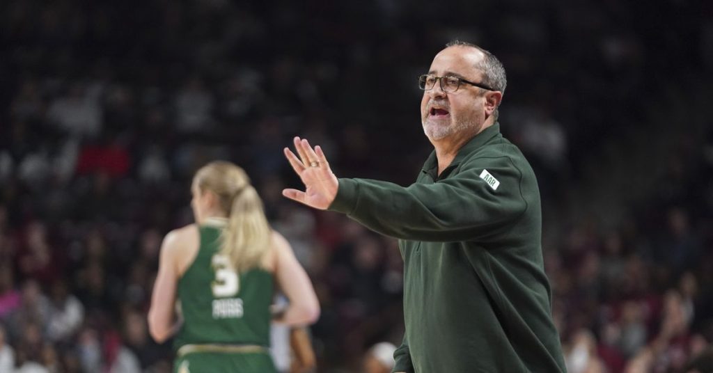 This strong women’s basketball team will welcome UConn, South Carolina, and Duke this season.