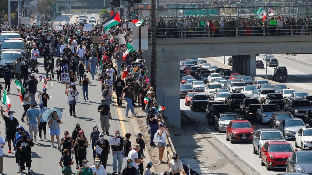 Tillis proposal aims to classify obstructing roads during demonstrations as a federal offense