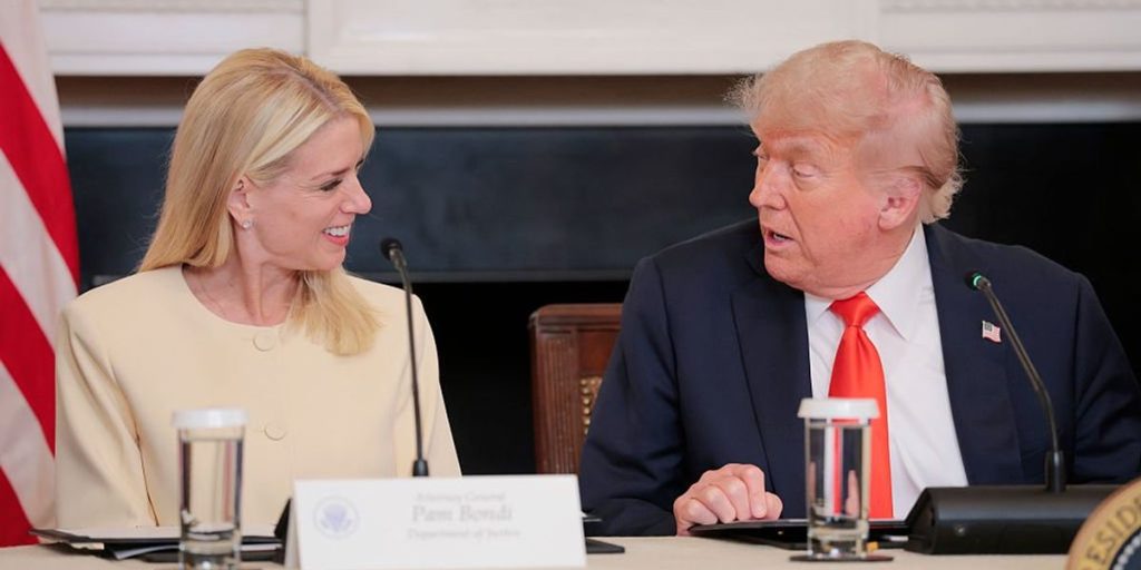 Trump administration alters the situation, files lawsuits against federal judges in Maryland for stopping deportations automatically.