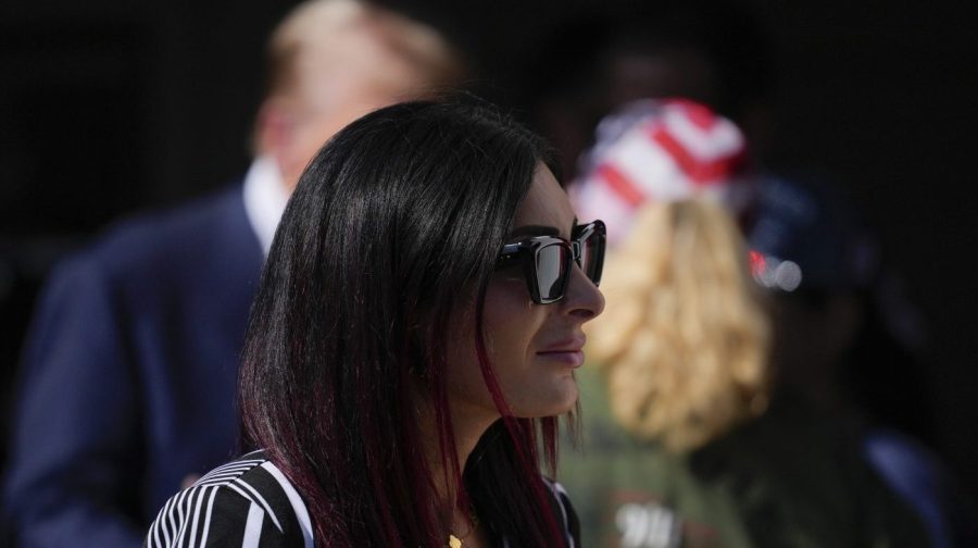 Trump and Vance are spending time with conspiracy believers and oddballs.