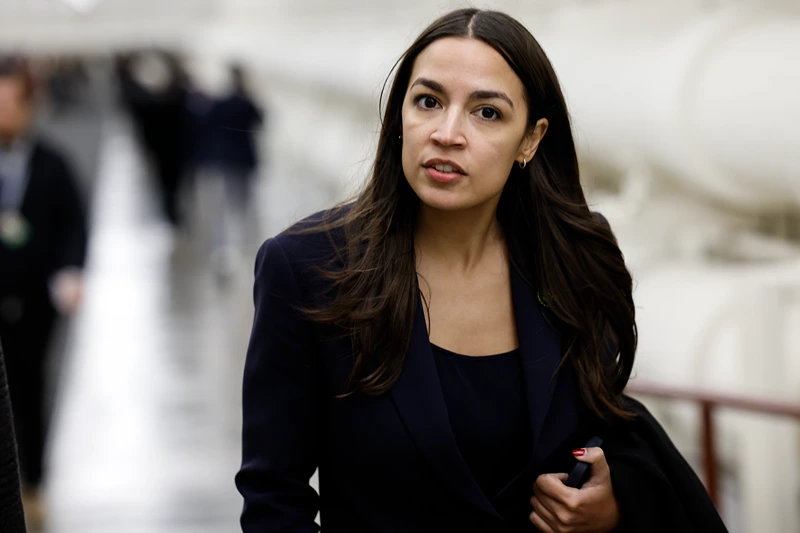 Trump criticizes 'Foolish' AOC after she pushes for impeachment