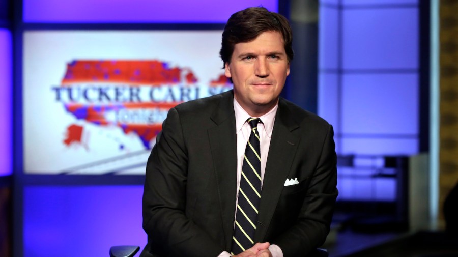 Tucker Carlson slams 'warmongers' Sean Hannity, Rupert Murdoch amid Israel-Iran strikes