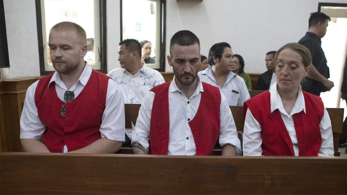 UK citizens may face execution for bringing cocaine into Bali.
