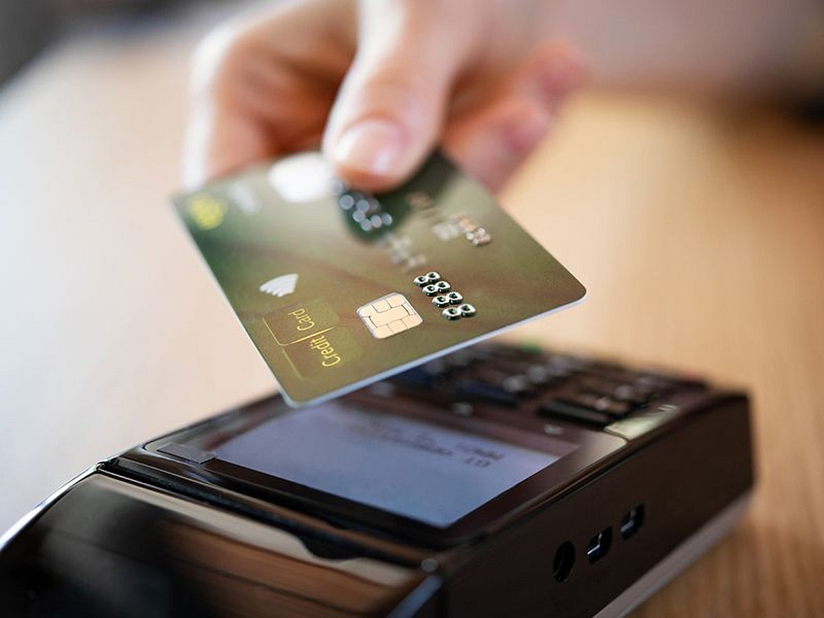 Updates to credit card policies: complimentary e-wallet reloads, reduced fees - Changes for Saudi customers