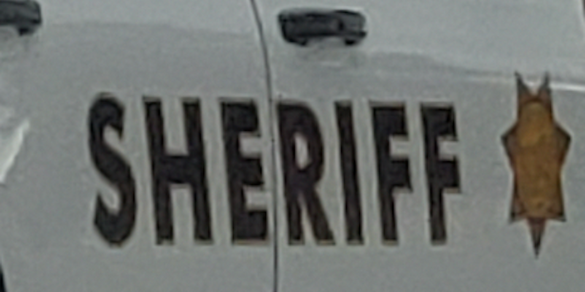 Video of violent bar fight: Men in motorcycle outfits assault solitary man who was called the N-word. Allegations of racism and petition emerge.