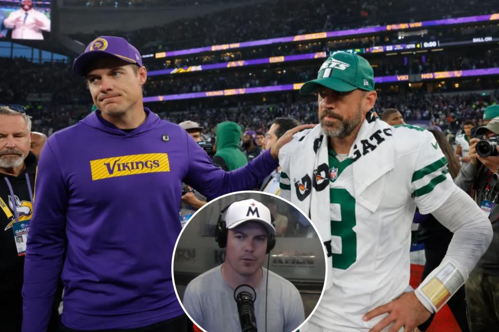 Vikings coach Kevin O'Connell shares details about talks with Aaron Rodgers as the quarterback arrives in Pittsburgh.