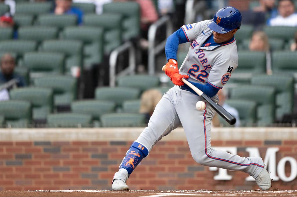 Ways to stream Mets vs. Phillies tonight on Apple TV+ at no cost