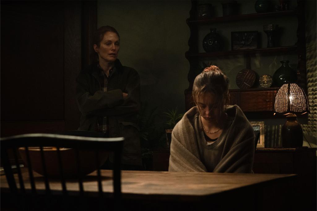 Ways to watch Sydney Sweeney in 'Echo Valley' without cost