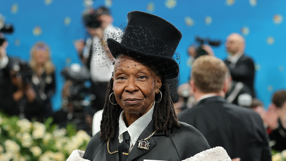 Whoopi Goldberg becomes part of the popular Italian soap 'Un Posto Al Sole'