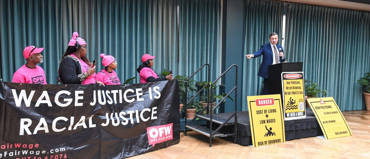 ‘Firing Squad In The Circle’: Democrats Criticize ‘Ineffective And Complaining’ DNC Chair