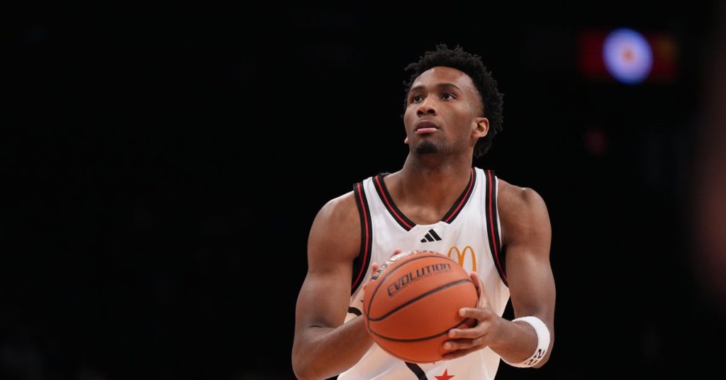 6 men's college basketball teams that improved this offseason, and 2 that declined