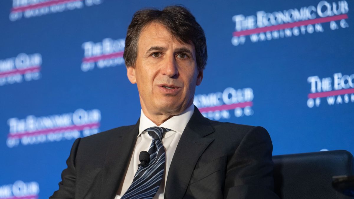 A Wall Street stock standing out in a declining market, based on the charts