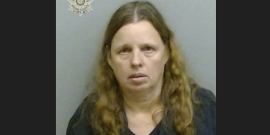 A former corrections worker in Georgia is alleged to have tried to engage in a sexual relationship with an inmate and sold cigarettes to a prisoner, as reported by authorities.
