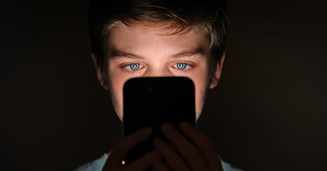 Australia Prohibits YouTube for Kids Below 16