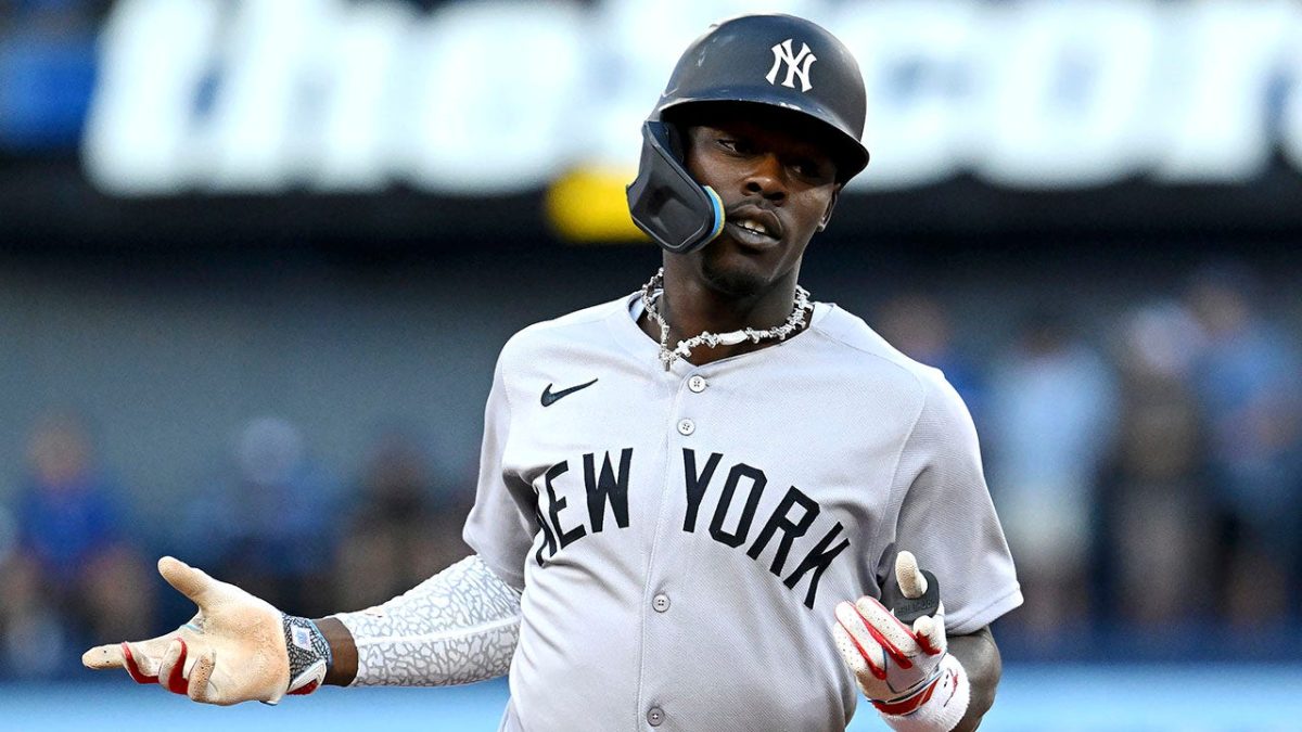 Baseball players support Little Leaguer suspended for celebrating with a bat flip