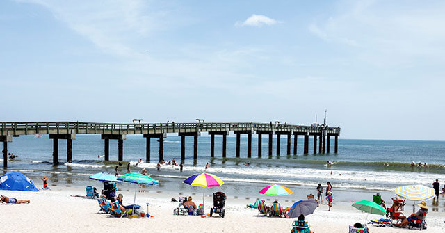Beachgoers Surprised as 3 People Get Struck by Lightning at Florida Pier