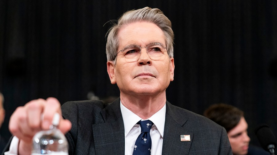 Bessent criticizes &lsquo;leakers&rsquo; following report about Powell's advice
