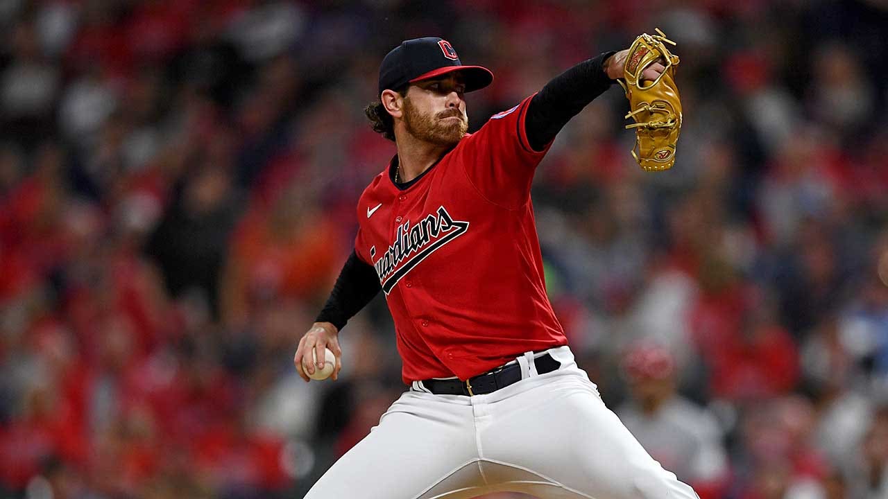 Blue Jays obtain Cy Young Award winner Shane Bieber before the MLB trade deadline.