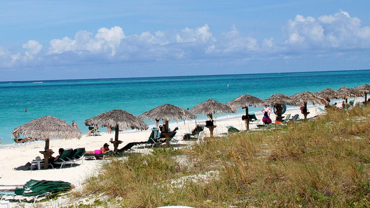 Body of missing American tourist discovered in bushes in Turks and Caicos, homicide inquiry initiated