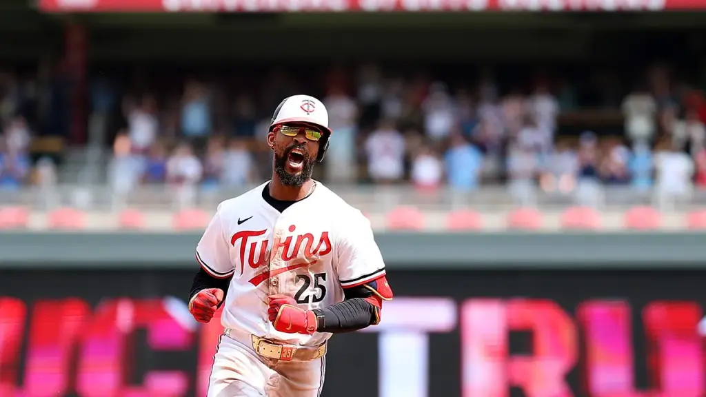 Byron Buxton of the Twins completed a cycle on the day his bobblehead was given away.