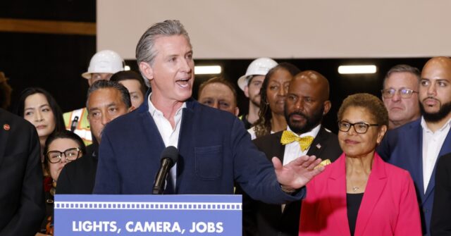 California's $20 Minimum Wage for Fast Food Resulted in 18,000 Job Losses