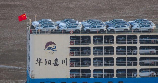 China’s Economic Growth Slows Due to Tariffs