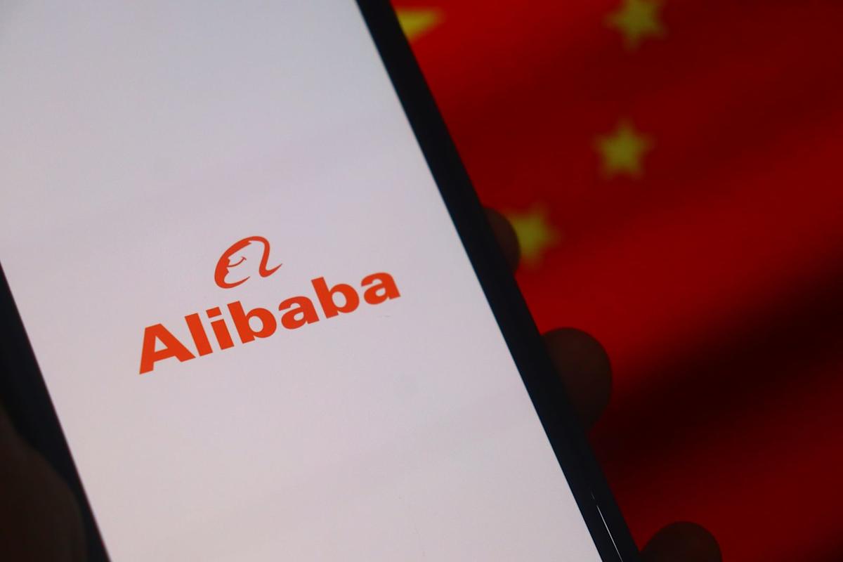 Chinese Investors Are Selling Alibaba Stock Even with Wall Street's Favorable View. Should You?