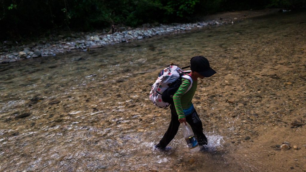 DHS: Program for mistreated migrant kids primarily awarded to those over 18