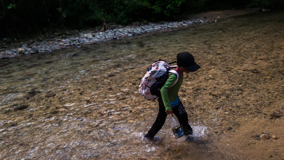 DHS: Program for mistreated migrant kids primarily awarded to those over 18