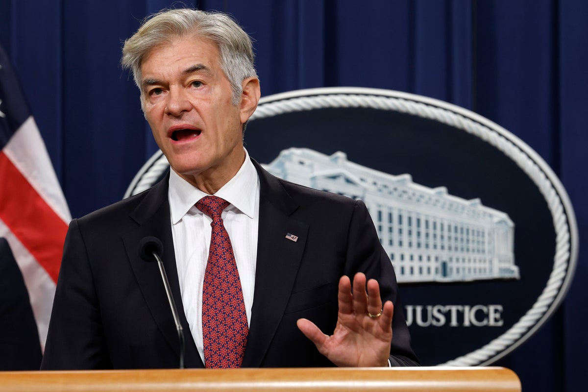 Dr. Oz advises Americans on Medicaid to avoid carrot cake amid health insurance cuts affecting millions