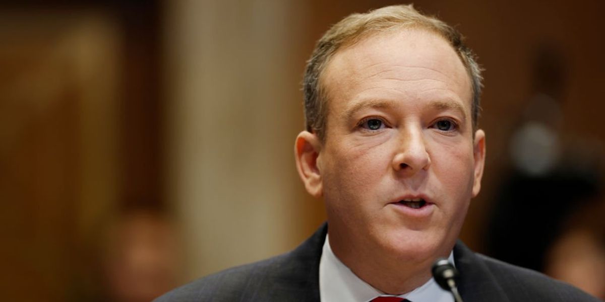 EPA employees remove their identities following failed political maneuver.