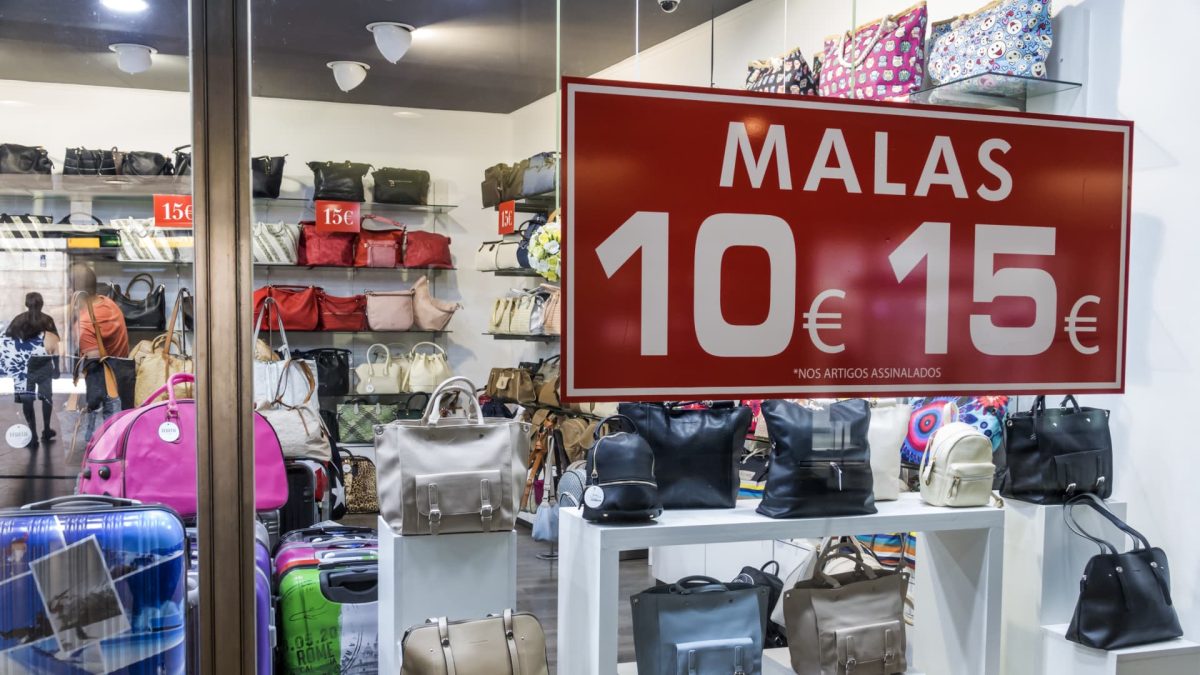 Euro increases as inflation in the euro zone meets the ECB's 2% goal