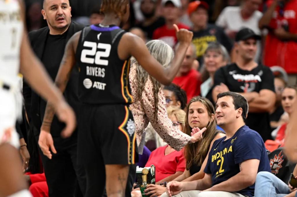 Fan wearing Caitlin Clark jersey removed from Fever-Sun game