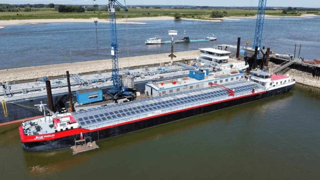 First hybrid solar cargo ship in the world sets sail in Germany