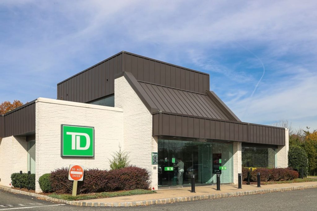Former TD Worker Accepted Bribes; Customers Owed $7.76 Million