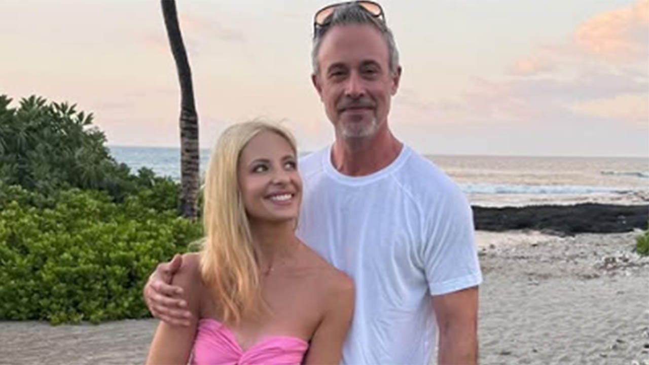Freddie Prinze Jr. reveals the secret to a lasting marriage with Sarah Michelle Gellar