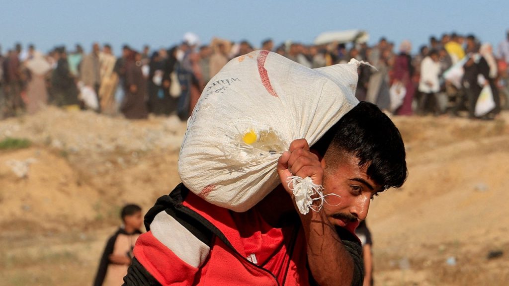 Gaza residents reveal Hamas's brutality at aid locations in COGAT accounts