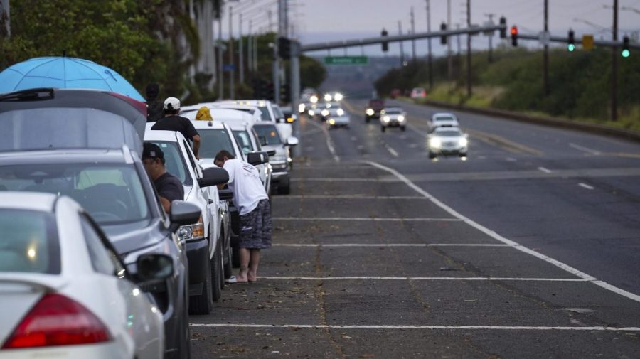 Hawaii reduces tsunami warning level