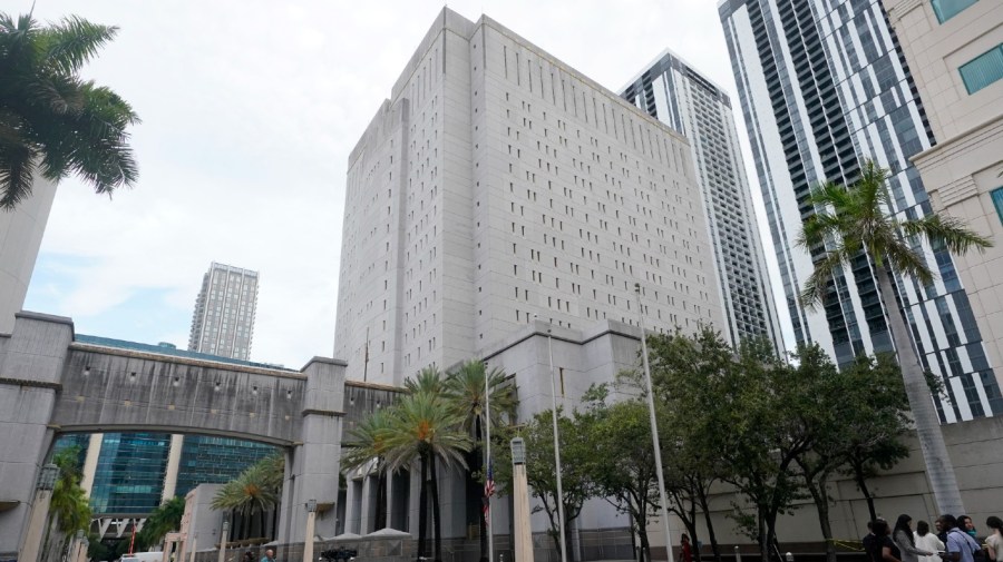 Human Rights Watch claims mistreatment at immigration detention facilities in Florida