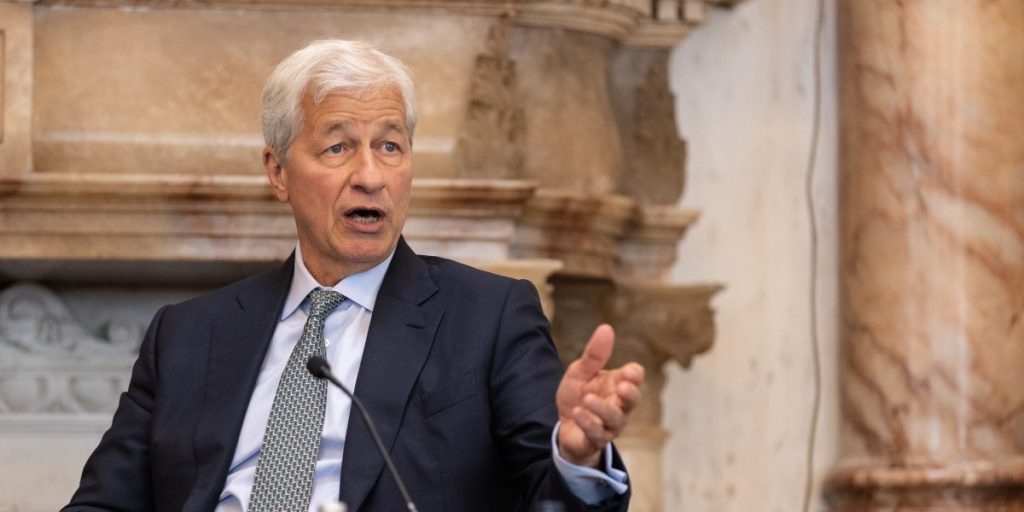 JPMorgan Chase is implementing a new fee system that could seriously harm crypto and fintech startups, executives caution.