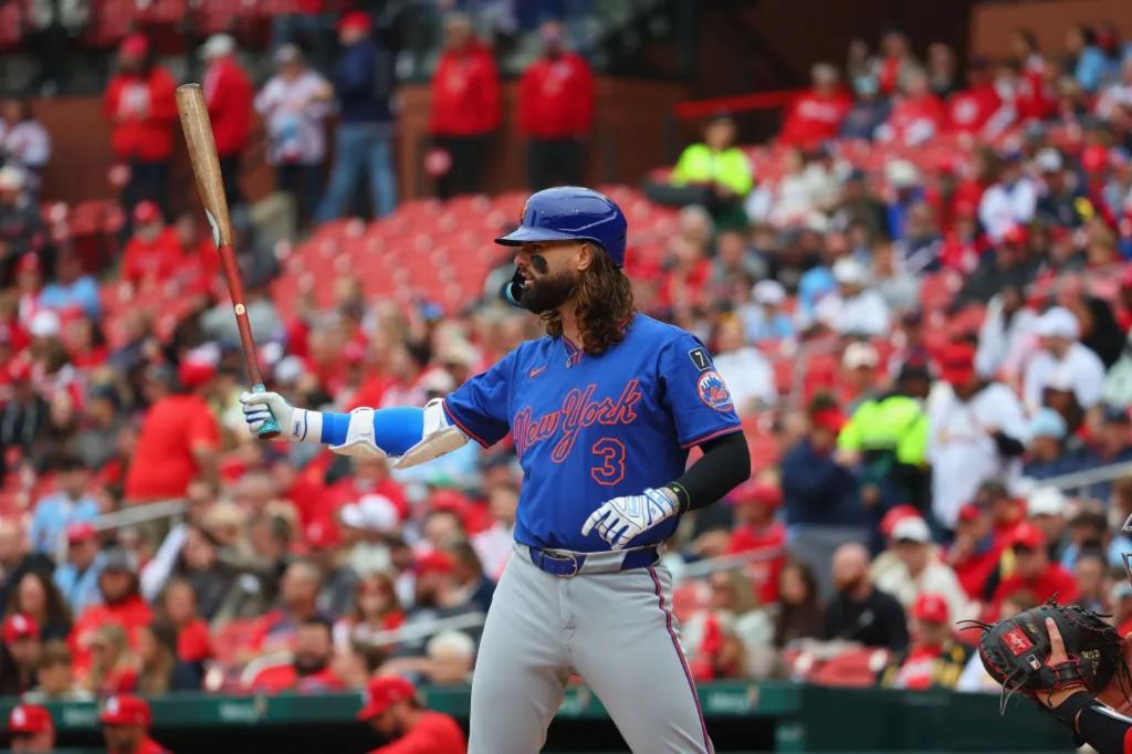 Jesse Winker of the Mets returns to New York for an MRI