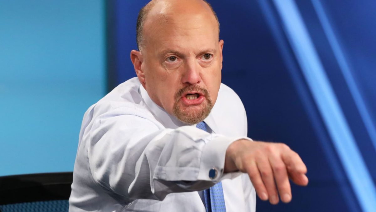 Jim Cramer advises Kohl's short sellers to 'take their losses and move on'