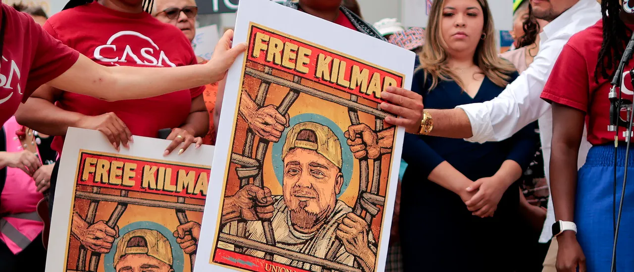 Judge Appointed by Obama Says ICE Can't Quickly Arrest Suspected Gang Member