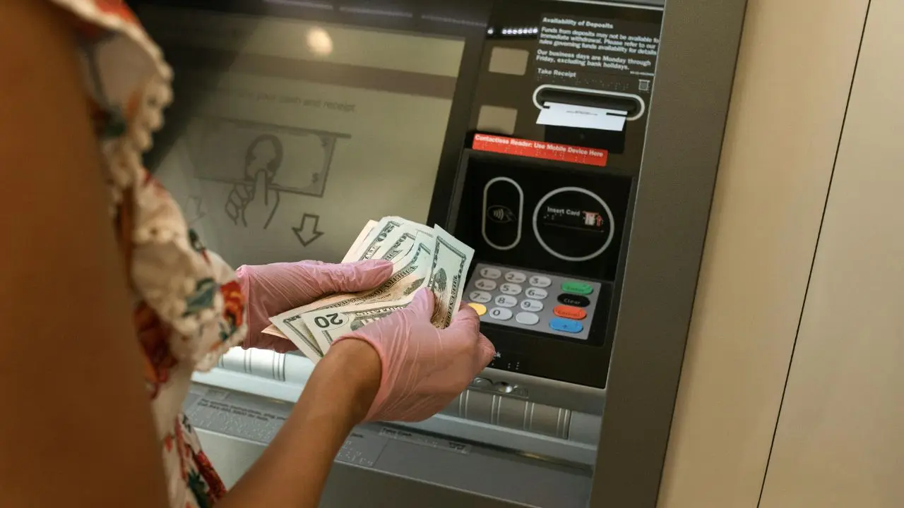 Jugging: The risky crime trend at ATMs that targets bank customers