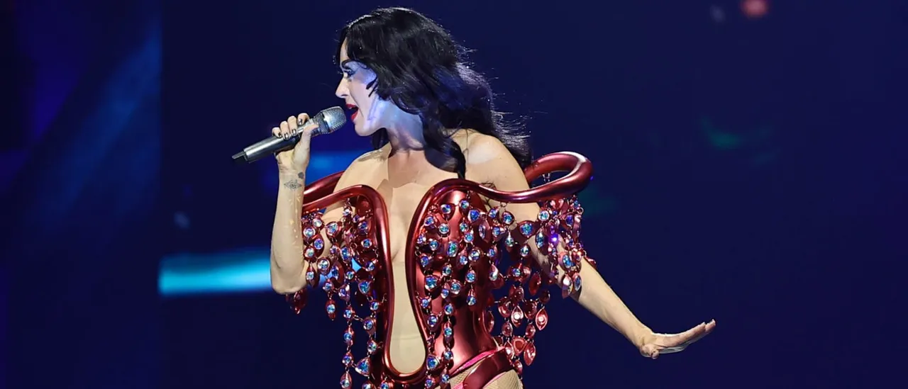 Justin Trudeau Shows Interest in Katy Perry at Her Concert
