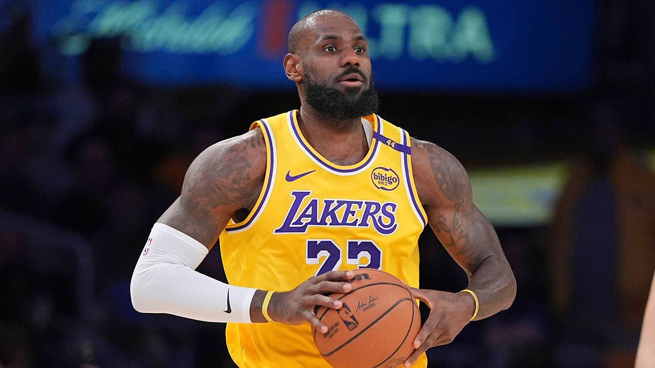 LeBron James' troubled relationship with the Lakers is discussed by an NBA insider