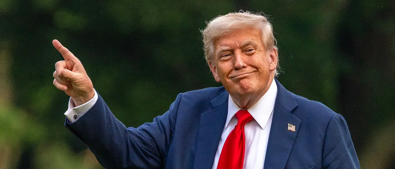 Liberals Struggle to Imitate Trump's Strategies