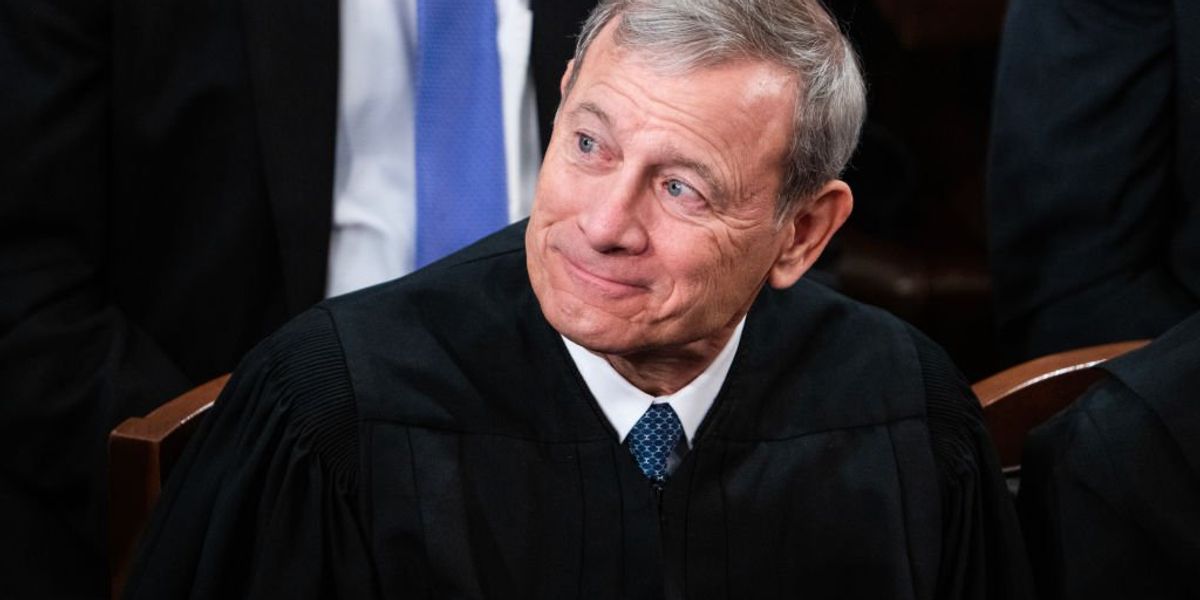 Liberals head to the coast, aim at Chief Justice Roberts' island residence