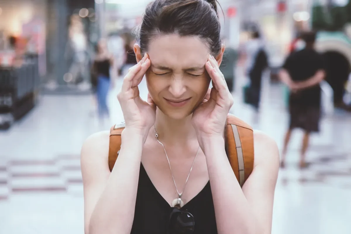 Light therapy could finally provide relief for millions dealing with tinnitus.